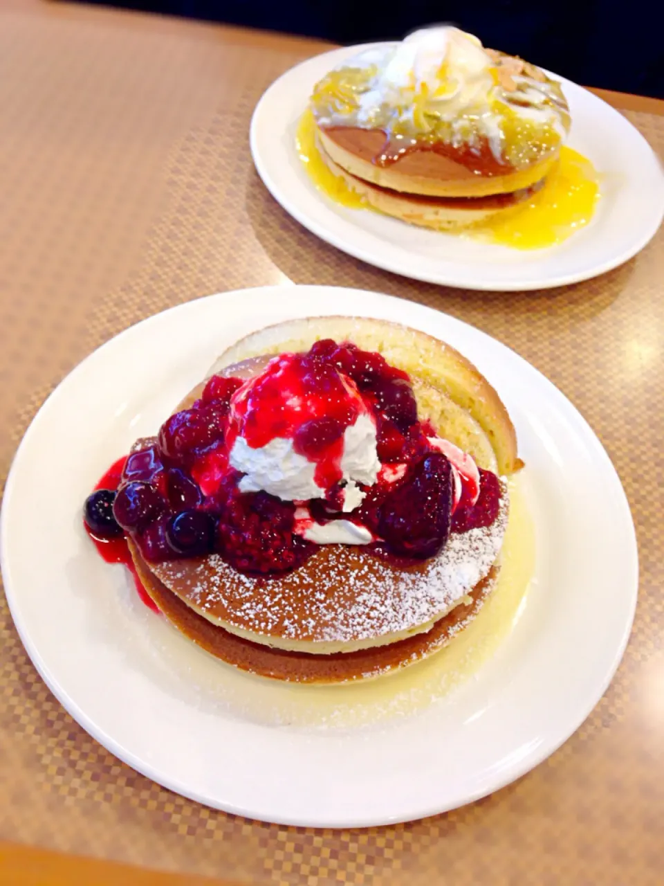 ホットケーキ♡♡〜ミックスベリーのクリームチーズ〜|千愛さん