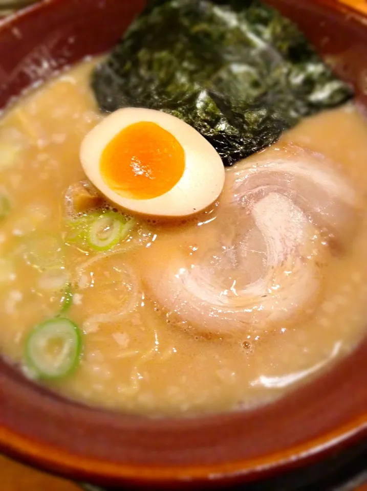 寒い日はラーメンが美味しいね。上野の光麺にて。|リュカさん