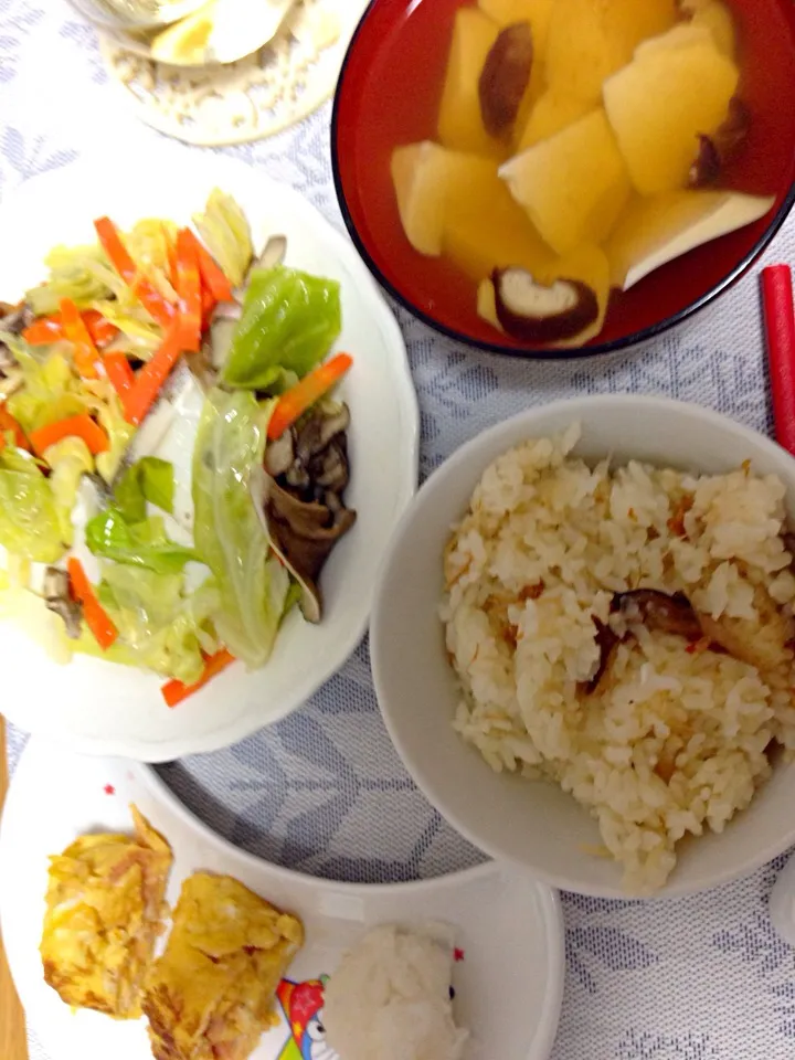 たらのバター蒸し焼き☆明太子の出し巻き卵☆炊き込みご飯☆お吸い物|中村美穂さん