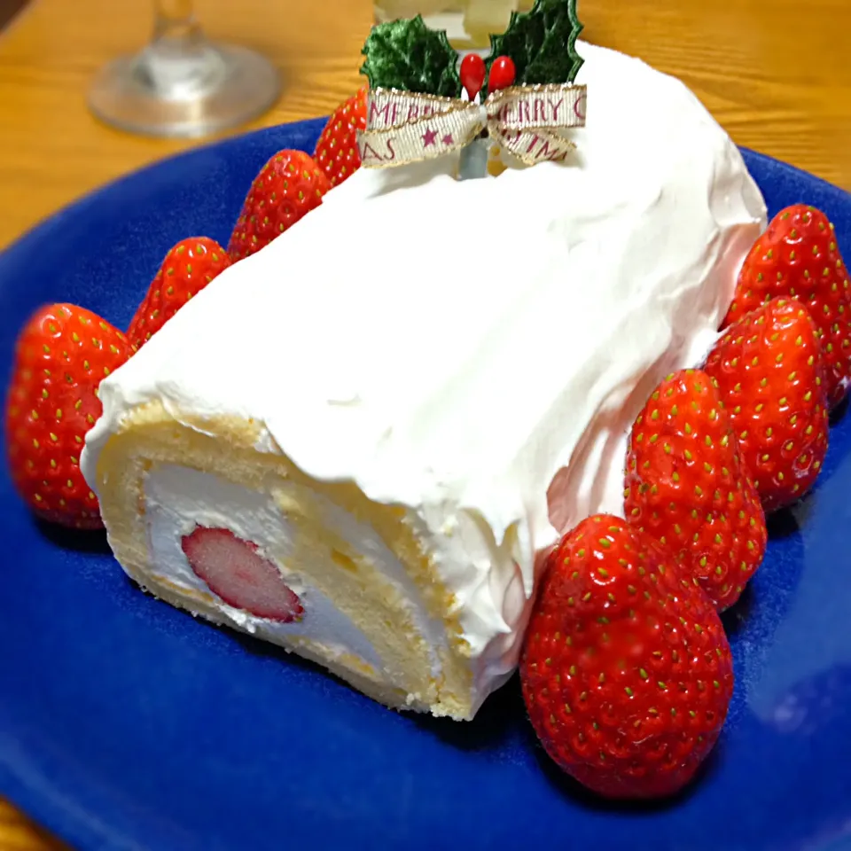 いちごロールでメリークリスマス！|なお。さん