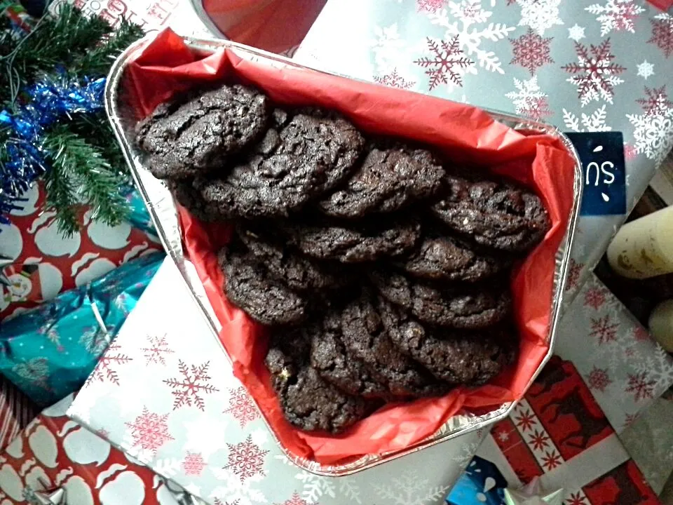 GF chocolate chip cookies ready for Christmas day. Merry Christmas Everyone!|Fe's kitchenさん