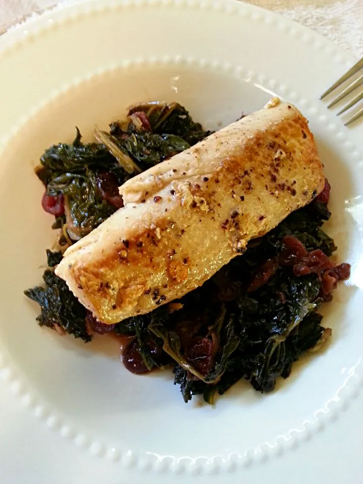 kale and fish|Vivienne Nguyenさん