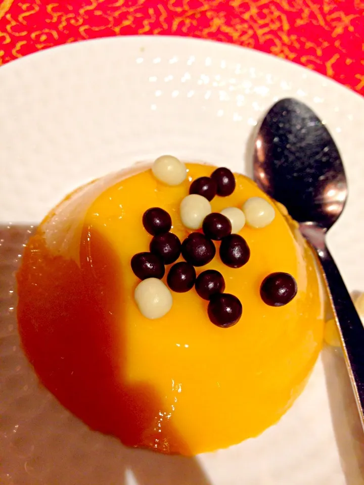 Mango pudding top with choco balls|PhUnGさん