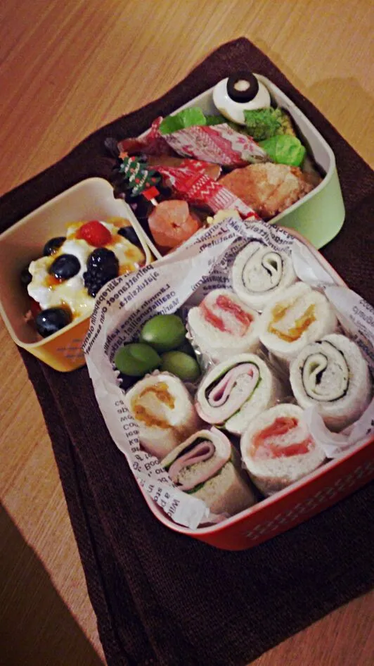 Snapdishの料理写真:クリスマスのお弁当|まいまいさん