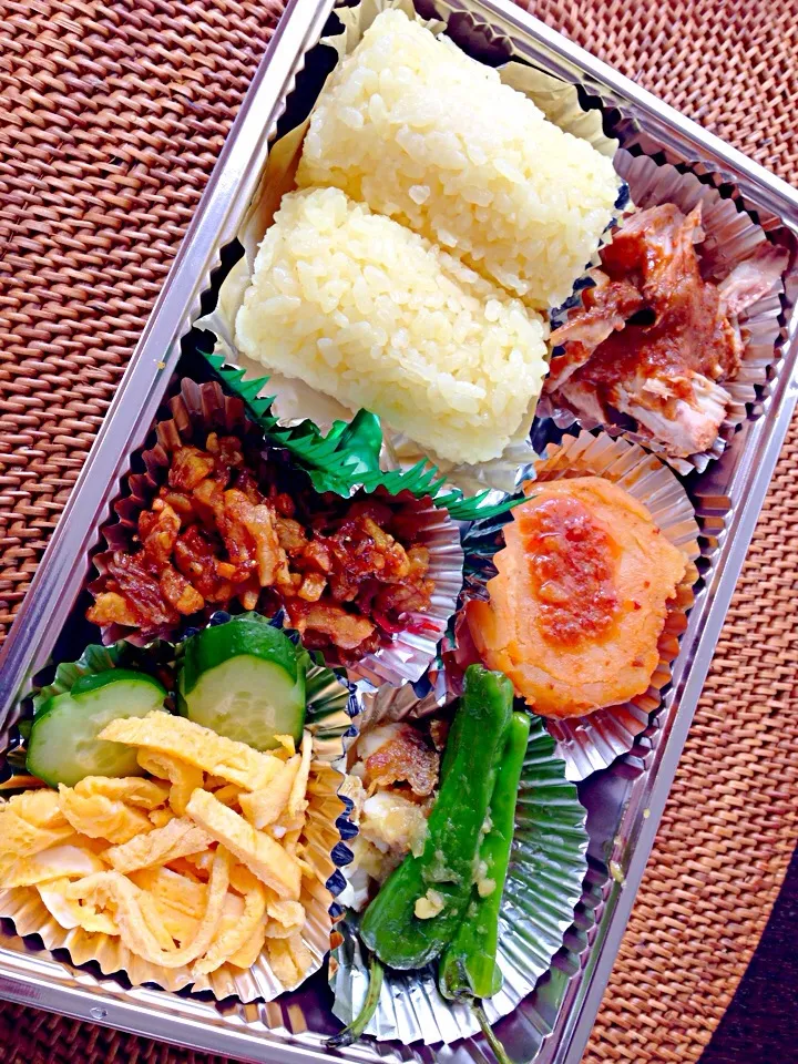 Christmas food, indonesian bento|yeni kartikasariさん