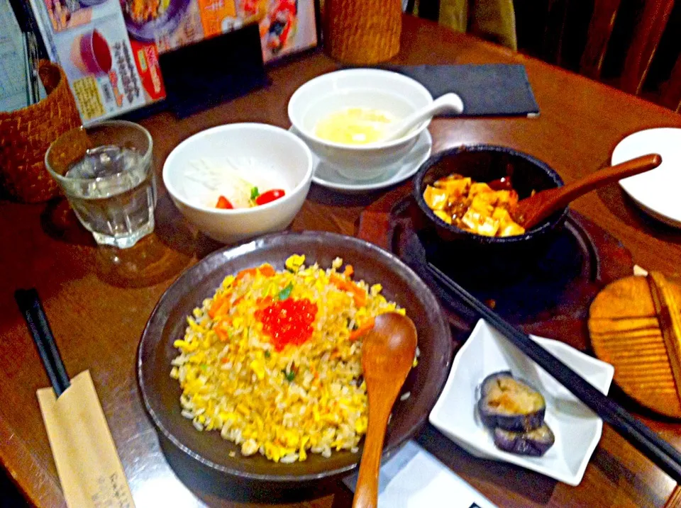 Snapdishの料理写真:Chahan and sizzling tofu w/ tamago soup..|angelo marceloさん