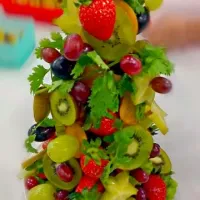 Snapdishの料理写真:small fruits and vegetables Christmas tree