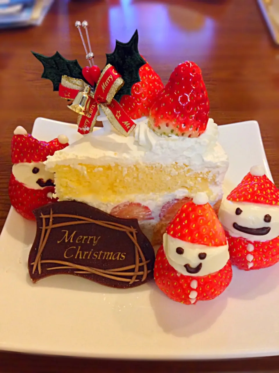 ⭐️クリスマスケーキ ⭐️苺とマスカルポーネのサンタさん|よっちぃさん