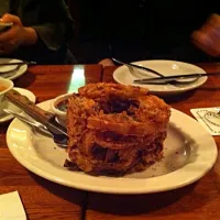 Tony Roma onion loaf!|andrew hinkinsonさん