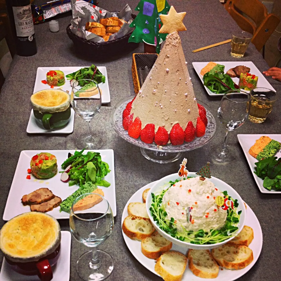 Snapdishの料理写真:クリスマスパーチー🎄|kanapinさん