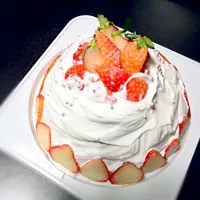 苺ムースのドームケーキ|たんのすけさん