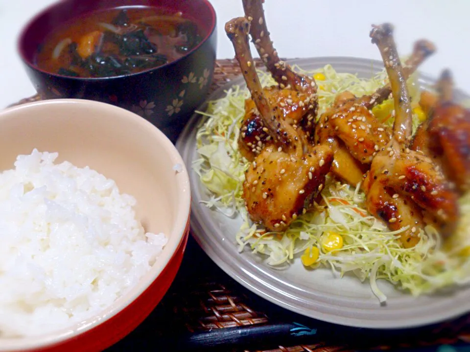 名古屋風甘辛チューリップ 玉ねぎわかめのお麩入り赤だし|にゃろめさん