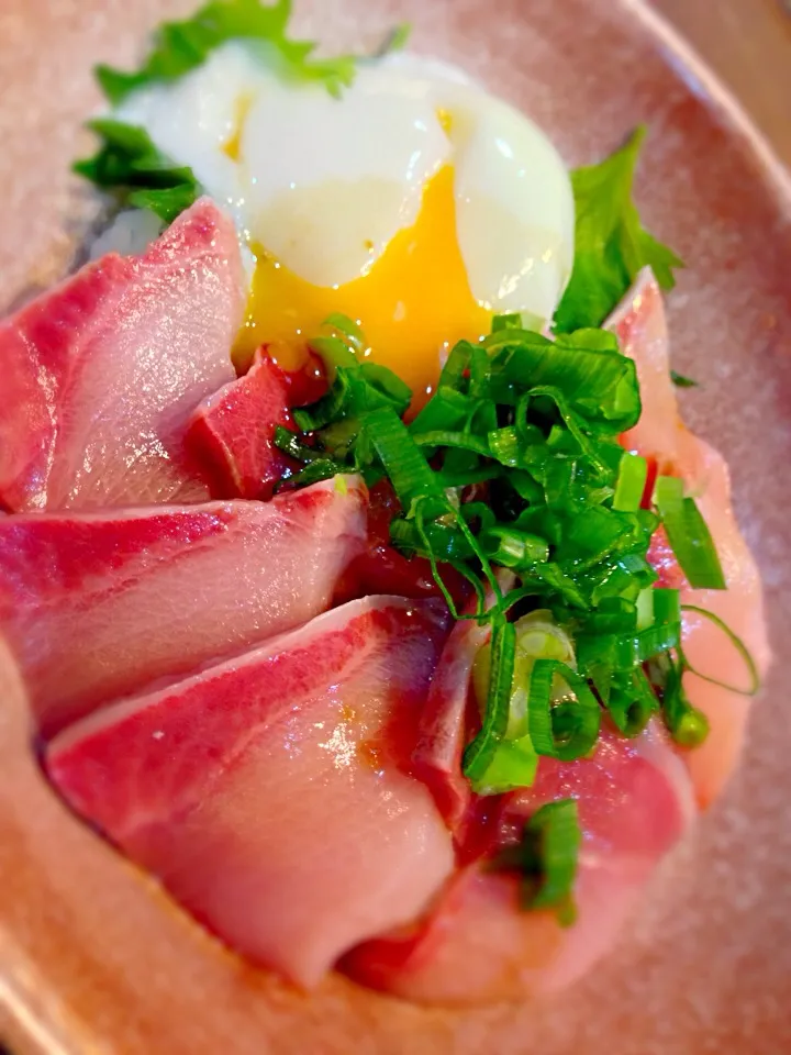 ぶり丼🐟|おかっぴーさん