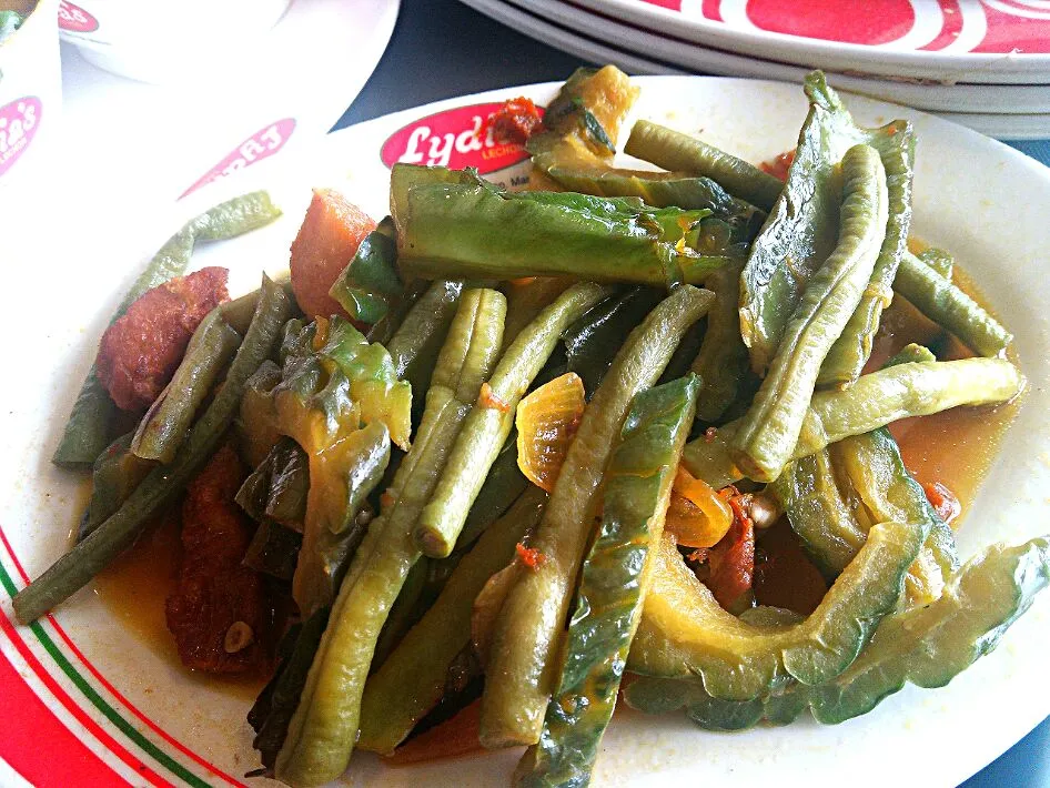 お野菜と桜えびの塩辛炒め♪(フィリピンの食べ物=ピナックベット)ビールに合う～！|Kashimanakitchenさん