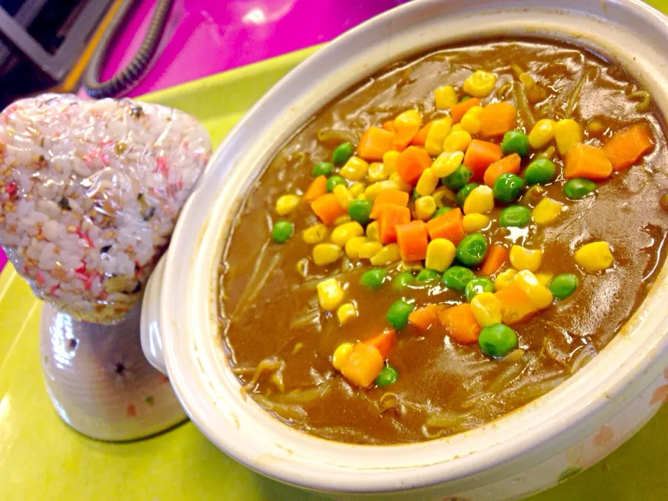 Snapdishの料理写真:ベジタブルカレー🍲|マニラ男さん