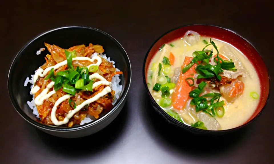 残りものごはん。粕汁.豚キムチ丼|恭子さん