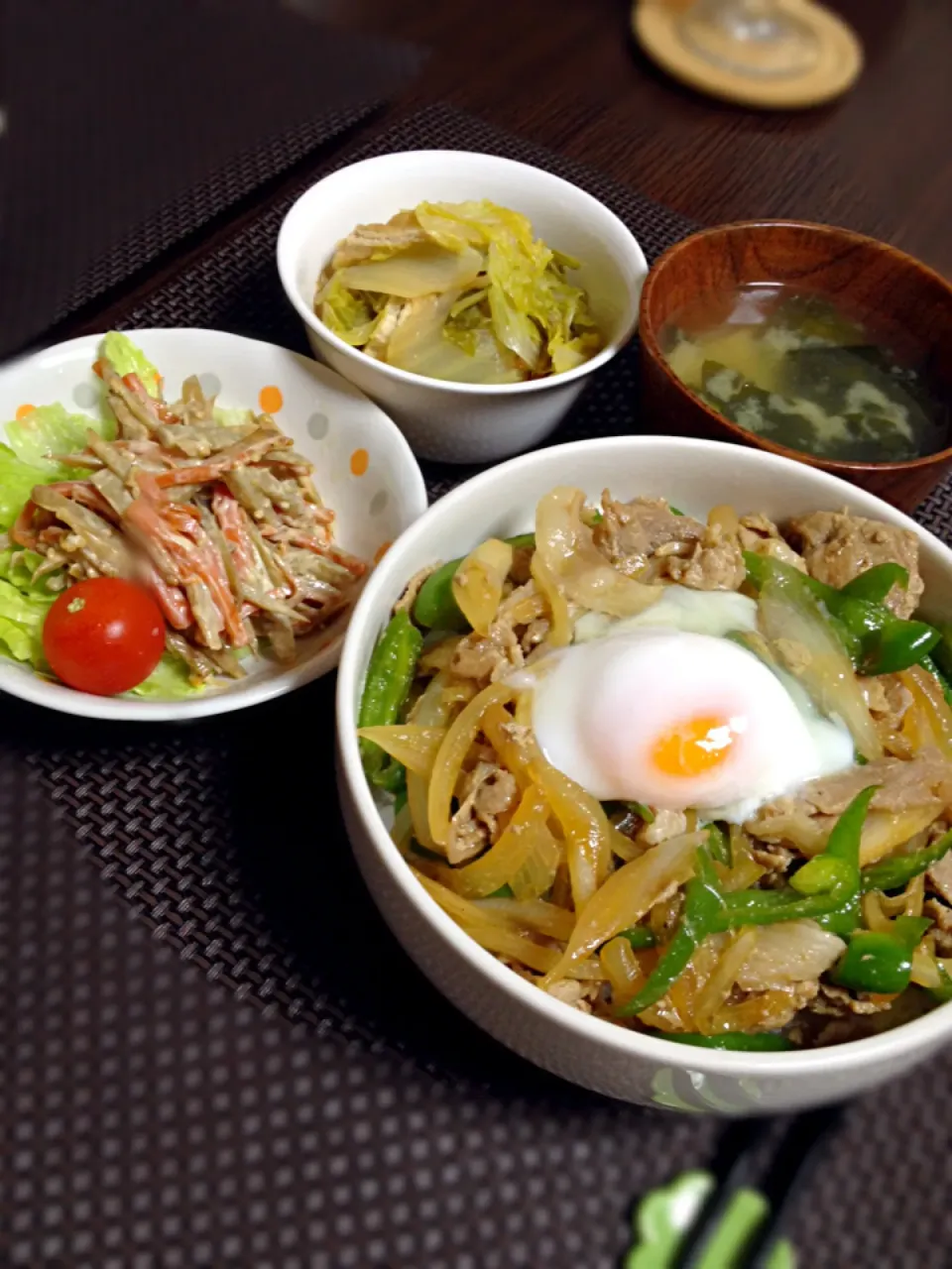 豚丼温玉のせの晩ご飯|mikaさん