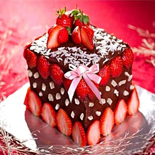 my strawberry chocolate cake for dinner tonight :-)|Dearz Nurulさん