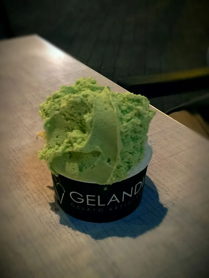 Pistachio ice cream|Odnoさん