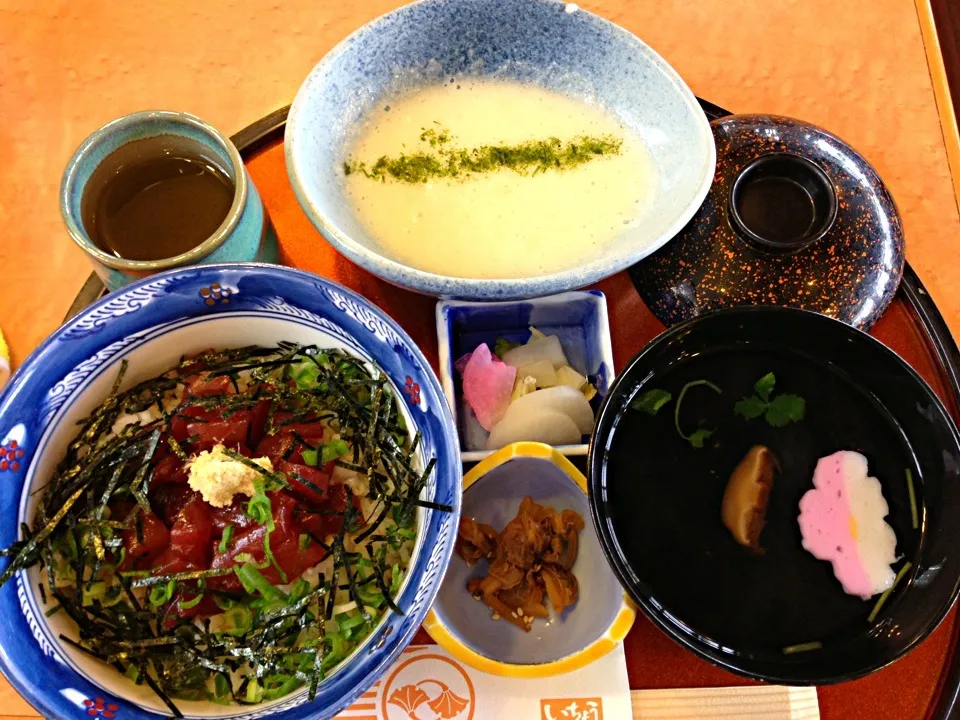 まぐろ 麦とろ丼|大石さん