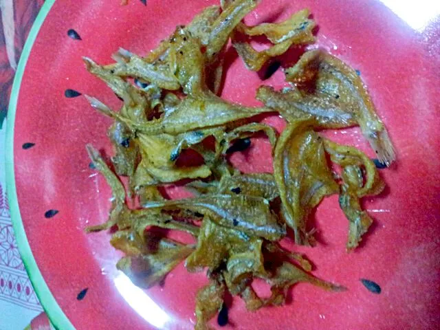 Fried Dangit ( anchovies)|elteeさん