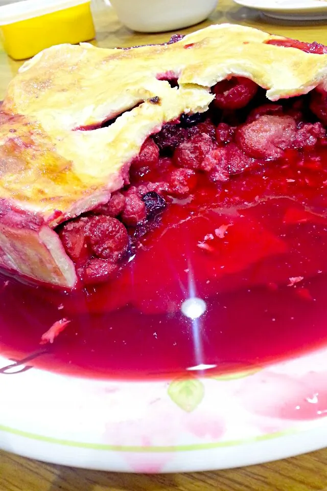 mixed berries pie|Natasha Boonさん