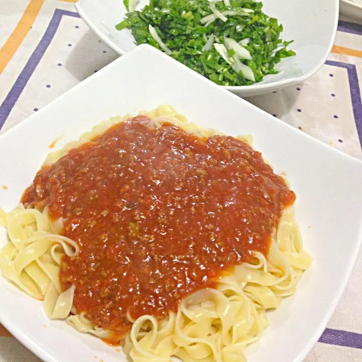 Jantar !!! Talharim a bolonhesa e salada de Rúcula 😋|lucia inoueさん