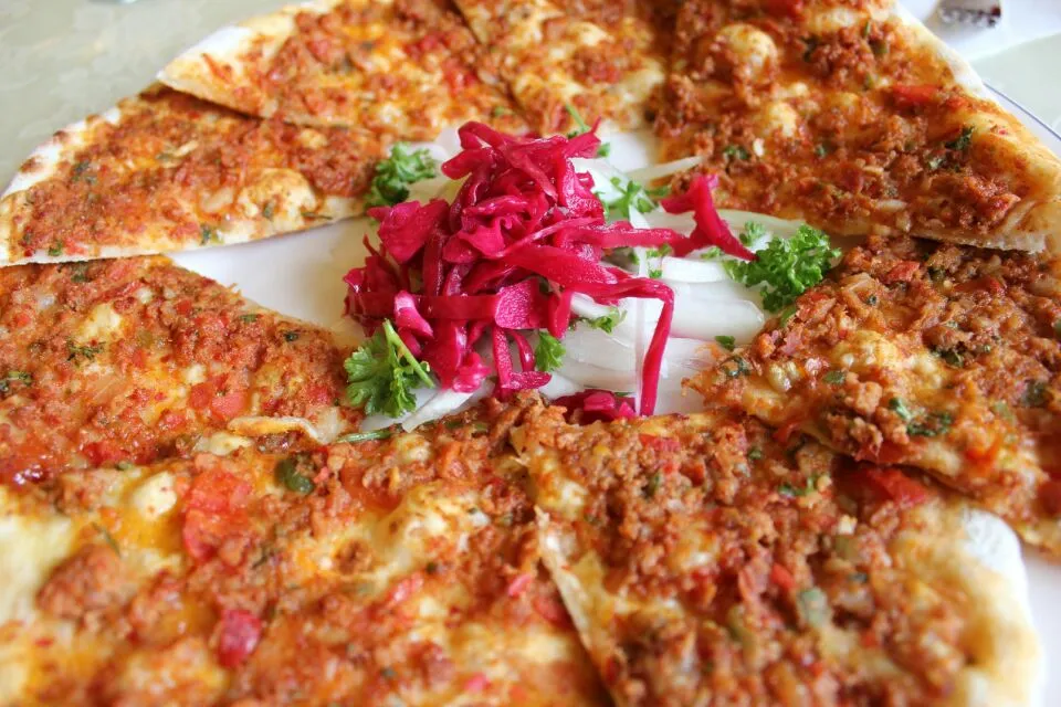 Snapdishの料理写真:Turkey Pizza......um  soso.|changeさん