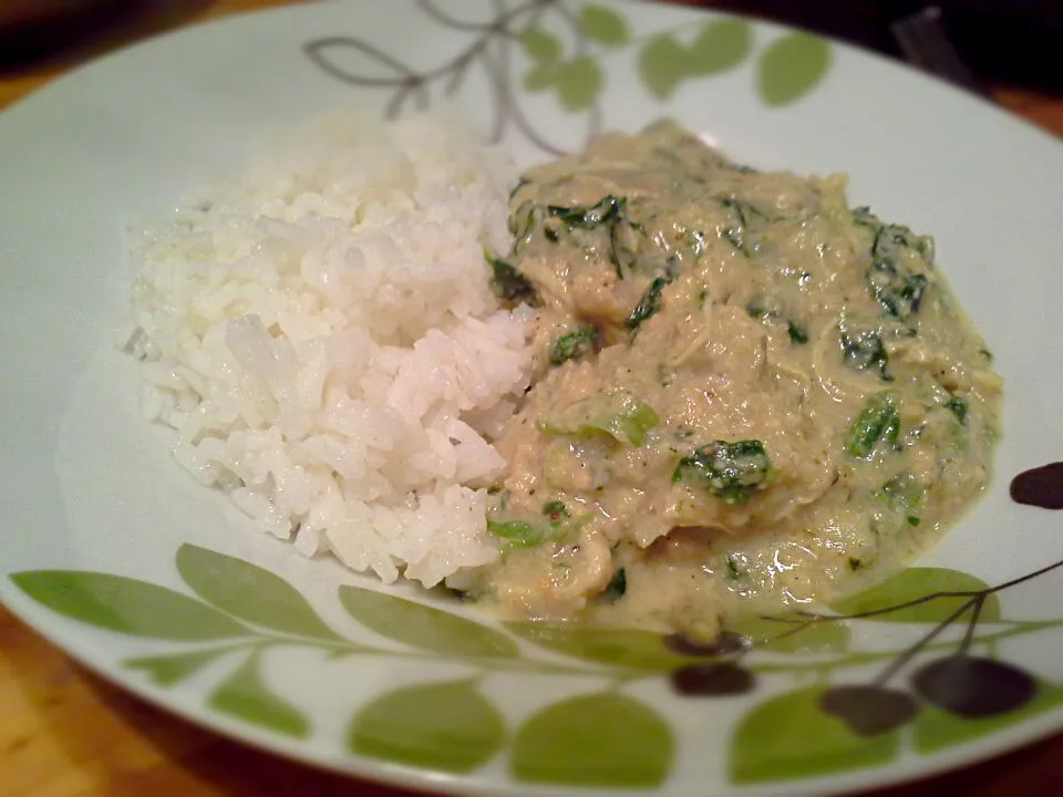 Creamy coconut curry with cashews and spinach|Fe's kitchenさん