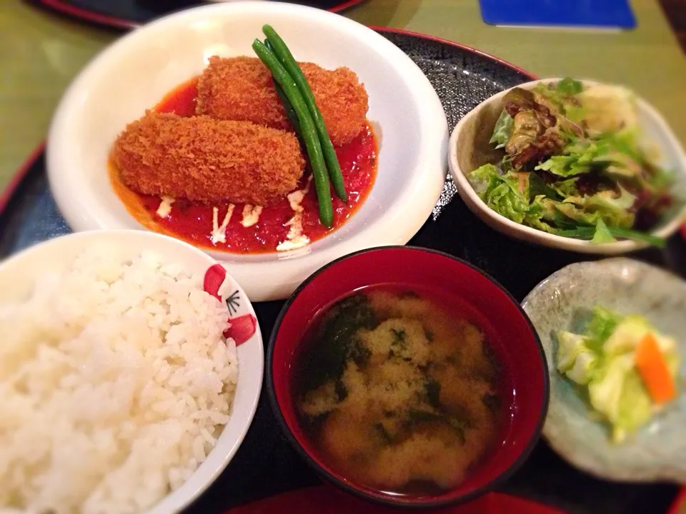 かにクリームコロッケ定食|ぷぅさん