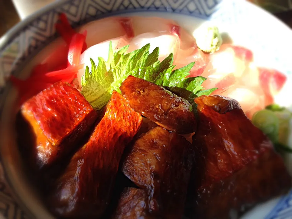 Snapdishの料理写真:キンメ丼|buhizouさん