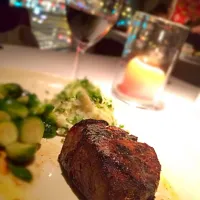 Fillet Mignon with my absolute favorite vegetable.|Christianさん