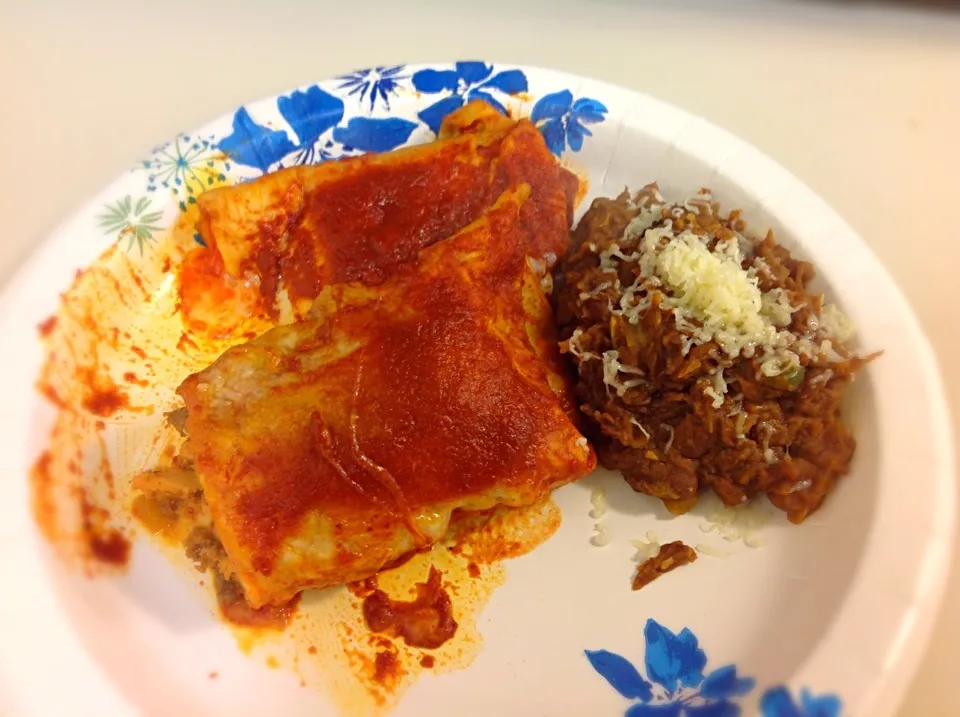 Enchiladas and refried beans|Summer Smithさん