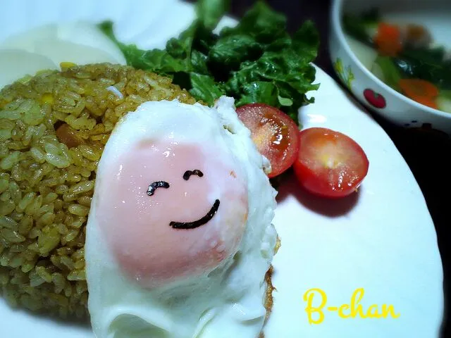 おかなさんの炊飯器でカレーピラフ♡で、ズボラプレート( •ॢ◡-ॢ)-♡|Bちゃんさん