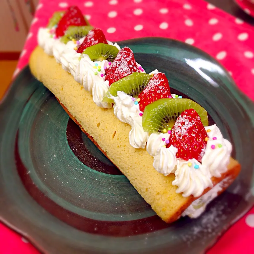 Fruits roll cake|Reiko Joyceさん