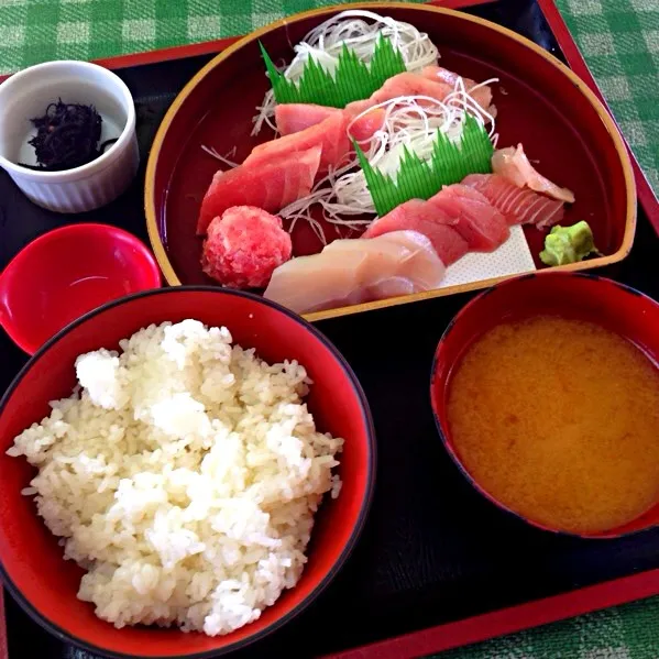 刺身盛り合わせ定食|chacoさん