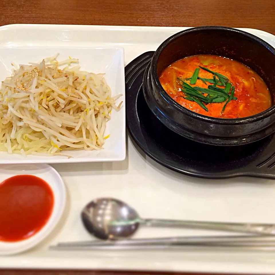 辛いつけ麺。辛さはもう少し欲しいなぁ。麺の感じは良好|土屋幸治さん