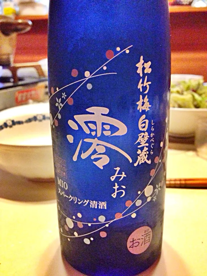 Sparkling sake|Kirsten Adachiさん