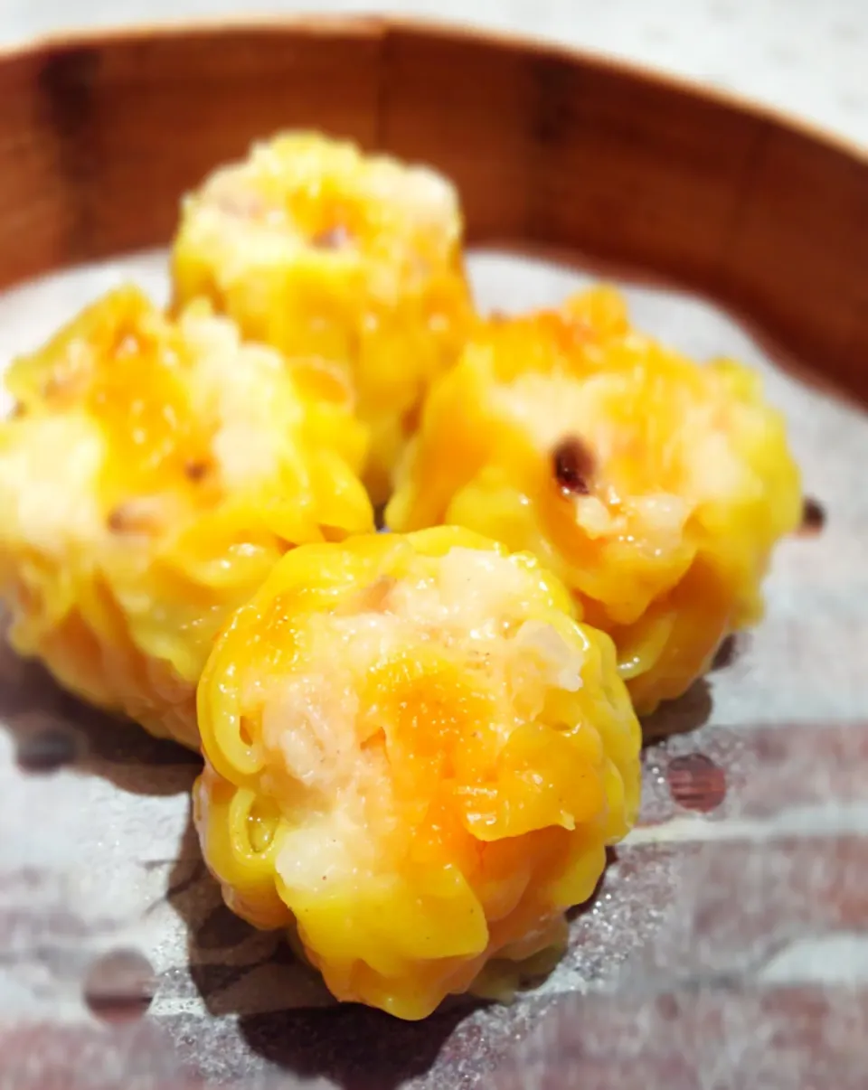 Snapdishの料理写真:Siew Mai@Imperial Treasure, Great World City|coxiella24さん