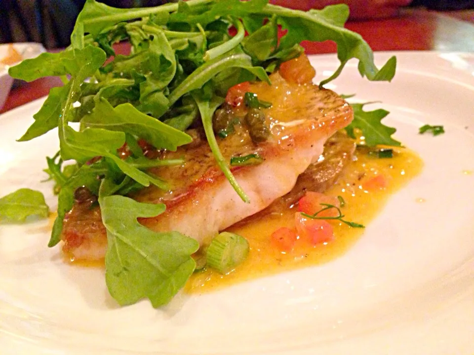 Snapdishの料理写真:Pan fried snapper with sweet potato and rucola|sgさん