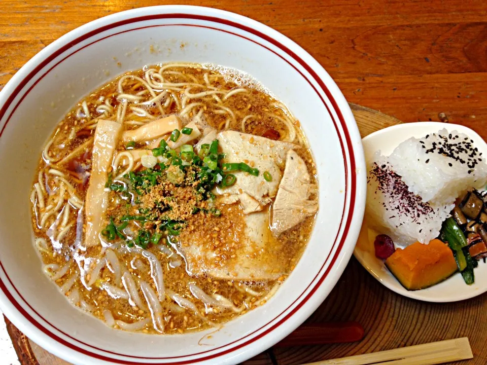 尾道ラーメン|Eiichi Hashimotoさん