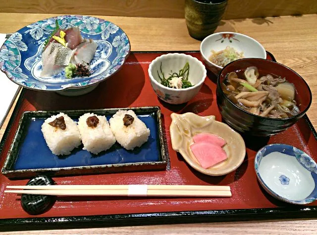 山形料理定食（芋煮）@東京駅グランルーフ|nakano9さん