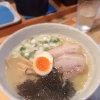 Snapdishの料理写真:上田家 こってり鶏白湯塩|佐々木喜之さん