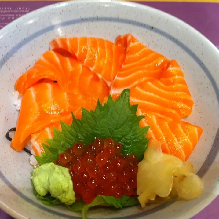 Salmon with rice|Blinkieさん