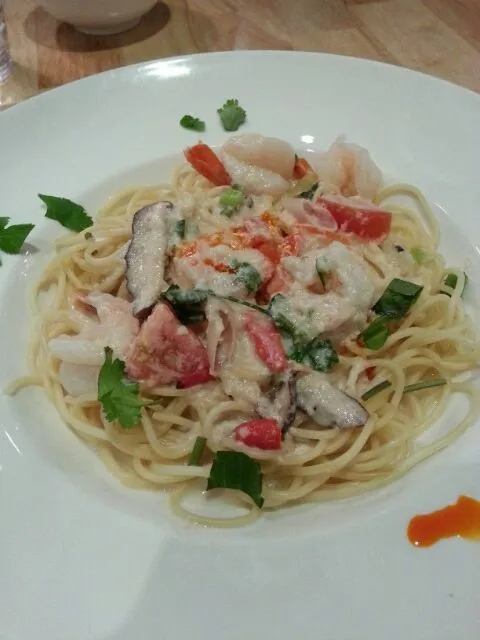 prawn spaghetti with coconut milk cream|Jun Kiさん