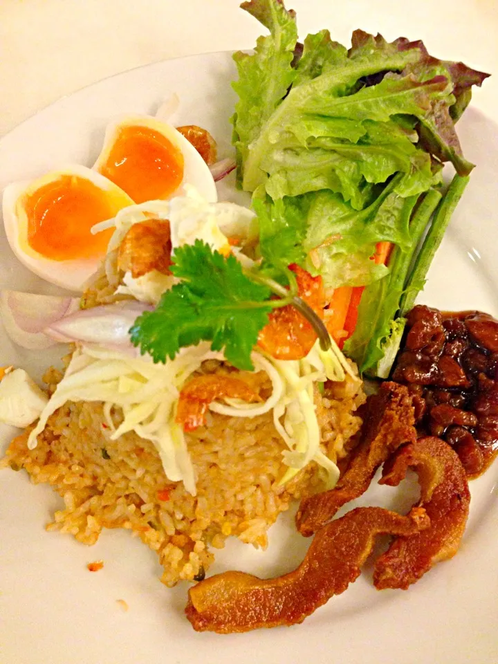 Stir-fried shrimp paste & salted egg with rice|みいさん