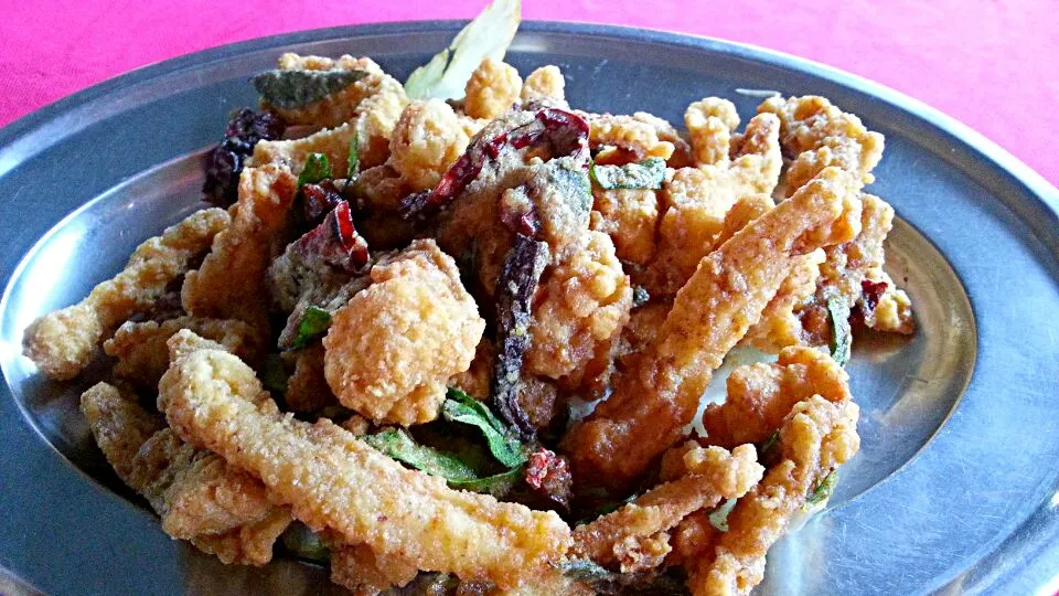 Salted egg fried squid|Velma Annさん