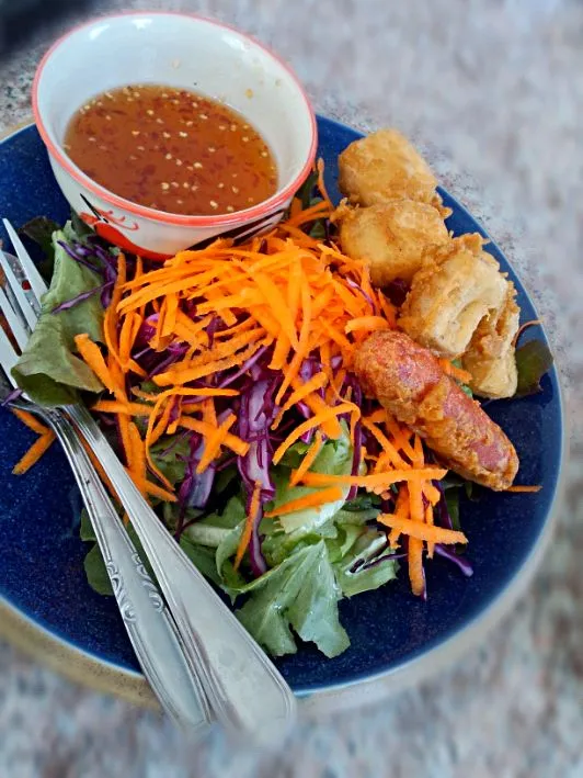 Fresh salad with fried Tofu|🎀~Benja~🎀さん