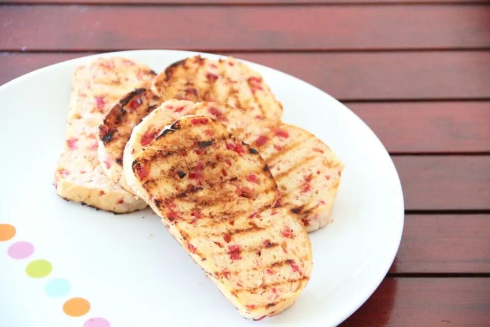 Grilled bread with taiwan sausage|Erin Leeさん