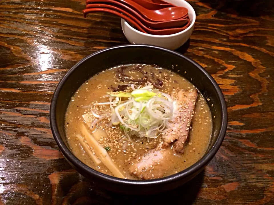 ごまみそラーメン|よーちさん